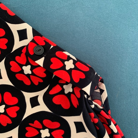 Small Retro Red Floral Blouse from Freeway - Picture 6 of 6